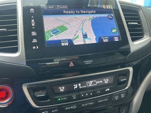 Used 2017 Honda Pilot Touring image 16