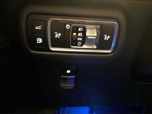 Used 2024 Lincoln Nautilus Premier w/ Equipment Group 102A image 40