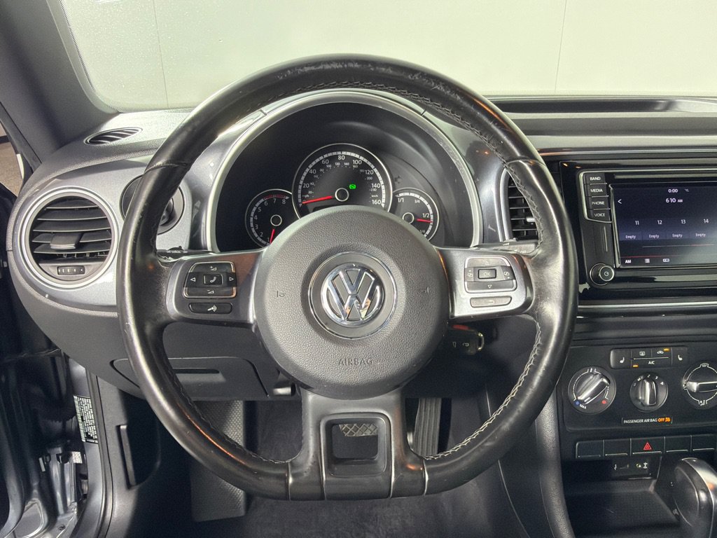 Used 2016 Volkswagen Beetle 1.8T SE FWD image 14