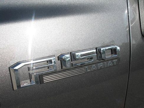 Used 2019 Ford F150 Lariat w/ Equipment Group 502A Luxury AWD/4WD image 70