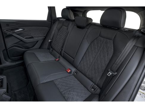 New 2027 Audi SQ6 e-tron Prestige AWD/4WD image 8