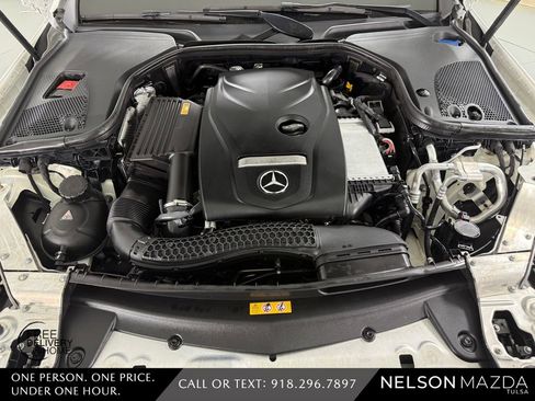 Used 2017 Mercedes-Benz E 300 4MATIC image 53