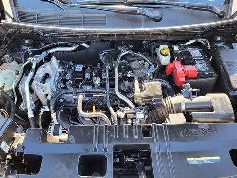 Used 2025 Nissan Kicks S image 30