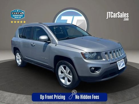 Used 2016 Jeep Compass Latitude AWD/4WD image 1