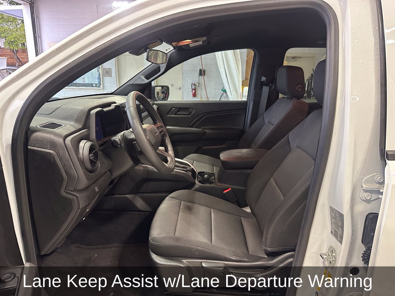 Certified 2025 Chevrolet Colorado Trail Boss AWD/4WD image 10