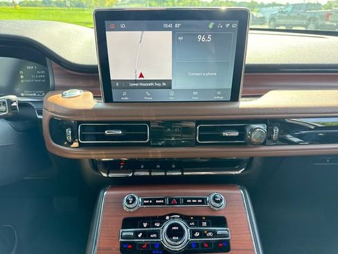 Used 2023 Lincoln Aviator Reserve w/ Equipment Group 201A AWD/4WD image 28