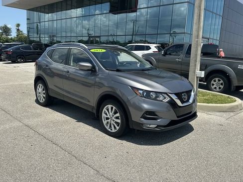 Used 2021 Nissan Rogue Sport SV FWD image 5