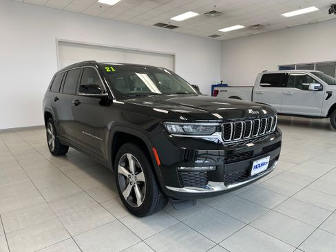 Used 2021 Jeep Grand Cherokee L Limited AWD/4WD image 4