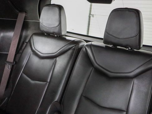 Used 2024 Cadillac XT6 Premium Luxury AWD/4WD image 26