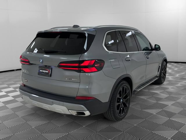Used 2025 BMW X5 xDrive50e AWD/4WD image 5