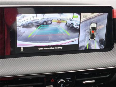 New 2026 Nissan Kicks SR image 14