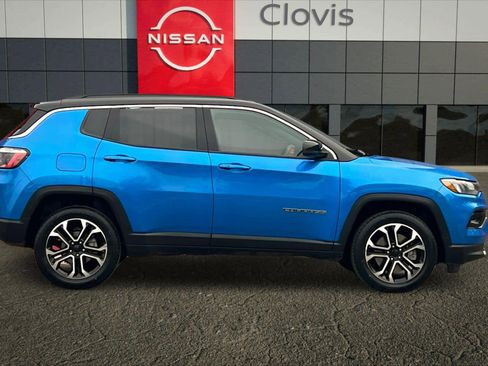 Used 2023 Jeep Compass Limited image 9