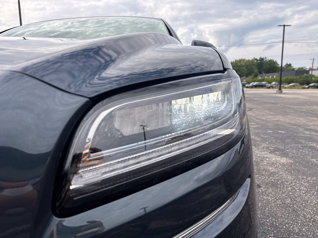 Used 2023 Lincoln Nautilus Reserve AWD/4WD image 10