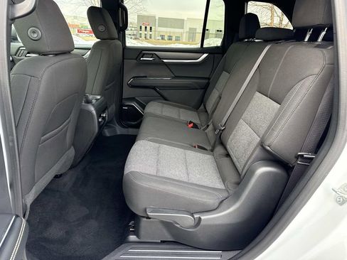 Used 2025 GMC Acadia Elevation AWD/4WD image 23