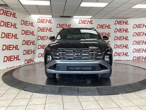 Used 2026 Hyundai Tucson Limited AWD/4WD image 2