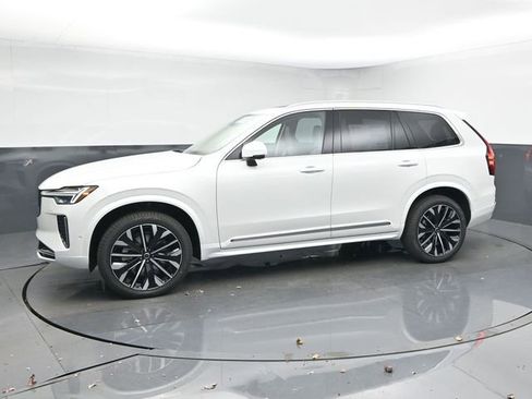 New 2026 Volvo XC90 B6 Ultra w/ Protection Package image 4
