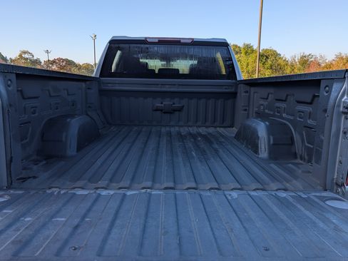 Used 2021 Chevrolet Silverado 1500 LT Trail Boss w/ Bed Protection Package image 18