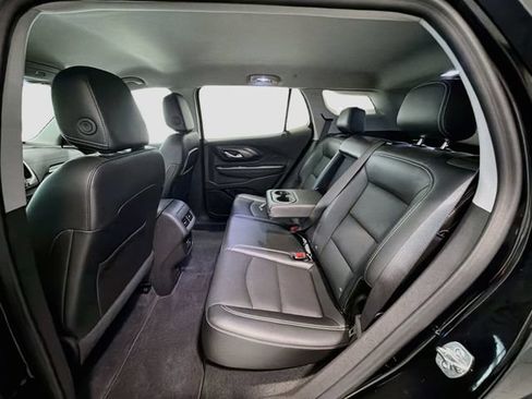 Used 2024 GMC Terrain SLT FWD image 22
