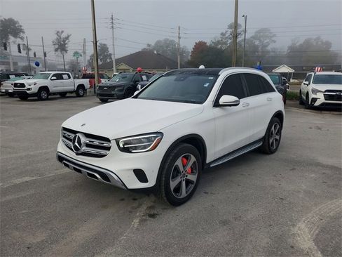 Used 2022 Mercedes-Benz GLC 300 image 4