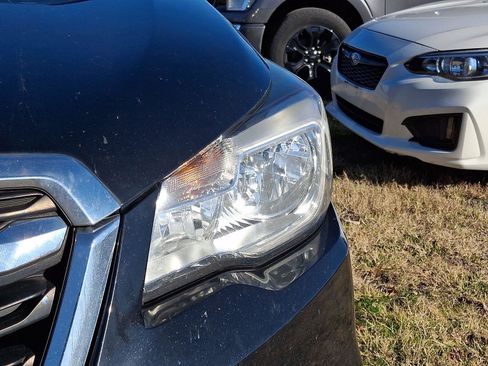 Used 2018 Subaru Forester 2.5i Premium w/ All-Weather Package image 7