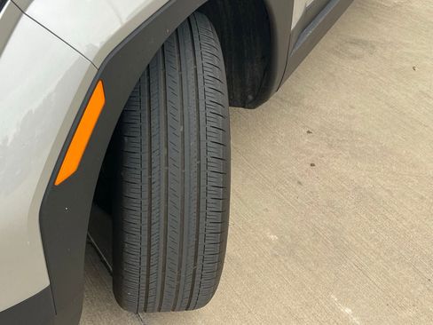 Used 2025 Hyundai Santa Fe SEL image 9