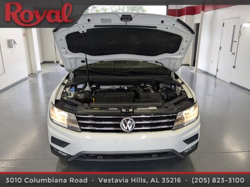 Used 2020 Volkswagen Tiguan SEL image 27