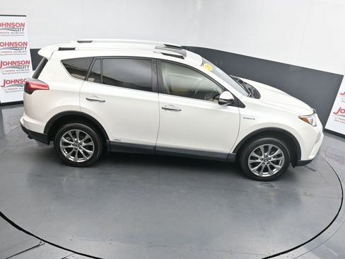 Used 2016 Toyota RAV4 Limited image 35