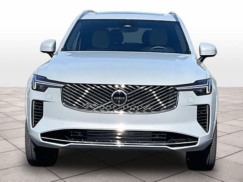 New 2026 Volvo XC90 T8 Plus w/ Protection Package Premier AWD/4WD image 5
