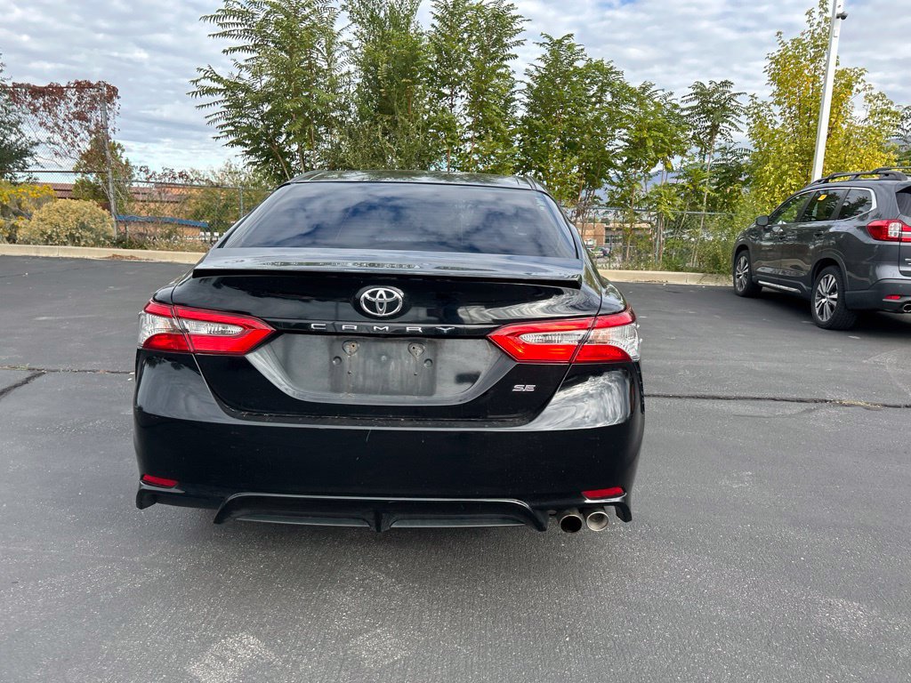 Used 2018 Toyota Camry SE w/ Convenience Package FWD image 8