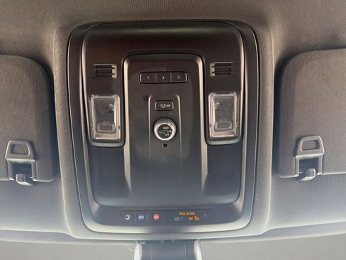 Used 2022 Chevrolet Tahoe LT RWD image 14