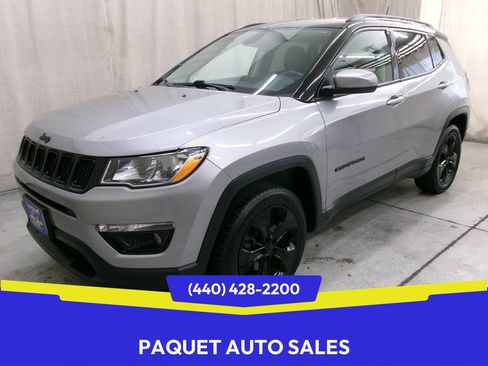 Used 2019 Jeep Compass Latitude AWD/4WD image 1