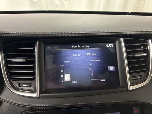 Used 2025 INFINITI QX50 Luxe image 17