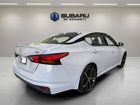 Used 2024 Nissan Altima 2.5 SR w/ SR Premium Package image 5