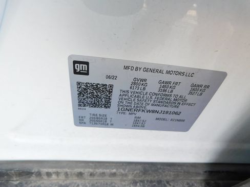 Used 2022 Chevrolet Traverse LS FWD image 11