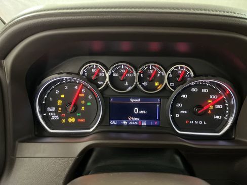 Used 2022 Chevrolet Silverado 1500 LTZ w/ LTZ Premium Package AWD/4WD image 17