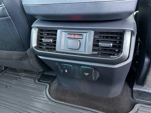 Used 2021 Ford F150 Lariat w/ Equipment Group 502A High AWD/4WD image 16