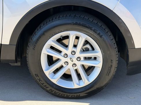 Used 2015 Ford Explorer Base image 9