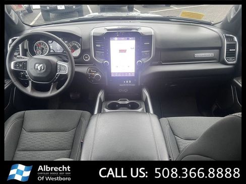 Used 2025 RAM 1500 Big Horn AWD/4WD image 23