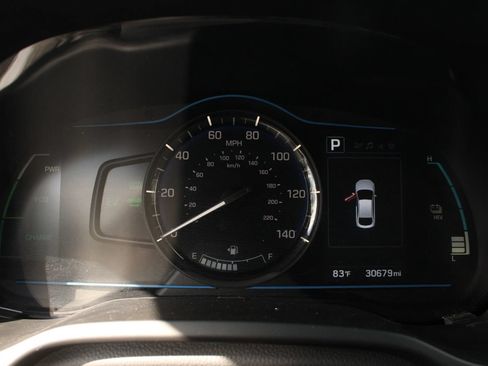 Used 2018 Hyundai Ioniq Plug-In Hybrid FWD image 25
