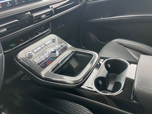 Used 2023 Lincoln Nautilus Reserve image 36