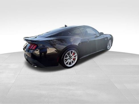 Used 2024 Ford Mustang GT Premium image 4