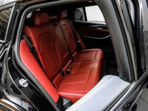 Used 2024 BMW X4 M40i w/ Premium Package image 39