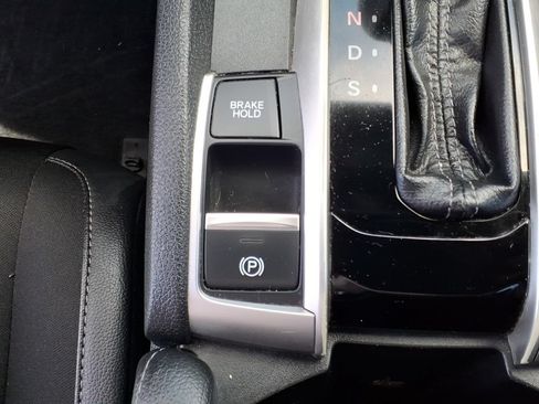 Used 2019 Honda Civic Sport image 12
