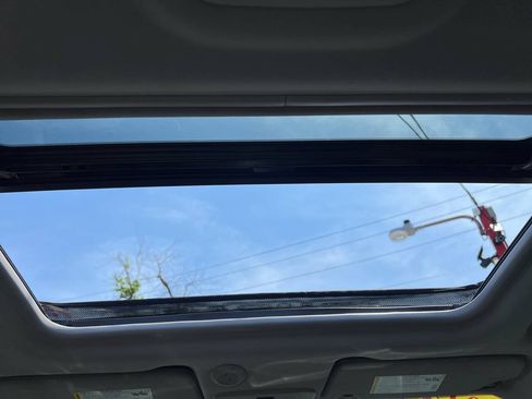 Used 2014 Chevrolet Impala LT w/ LT Sunroof Package FWD image 19