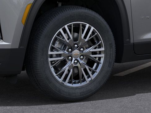 New 2026 Chevrolet Traverse LT w/ Driver Confidence Package AWD/4WD image 9
