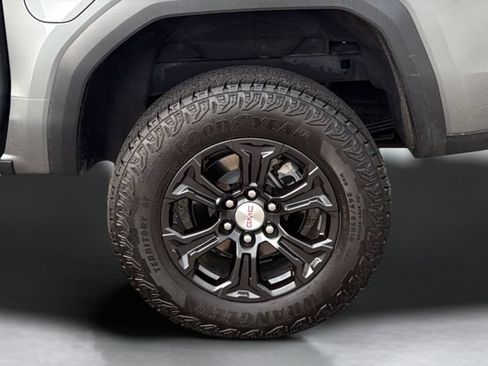 Used 2023 GMC Canyon Elevation w/ Convenience Package AWD/4WD image 23
