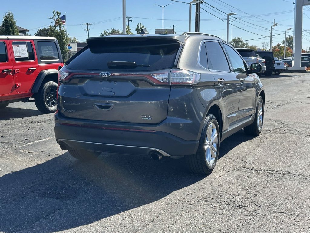 Used 2018 Ford Edge SEL w/ Equipment Group 201A AWD/4WD image 4