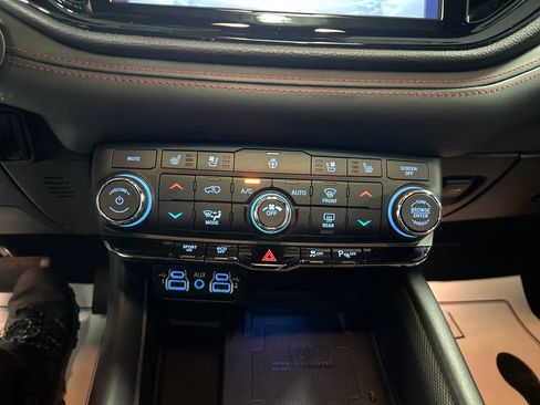 Used 2024 Dodge Durango R/T AWD/4WD image 19