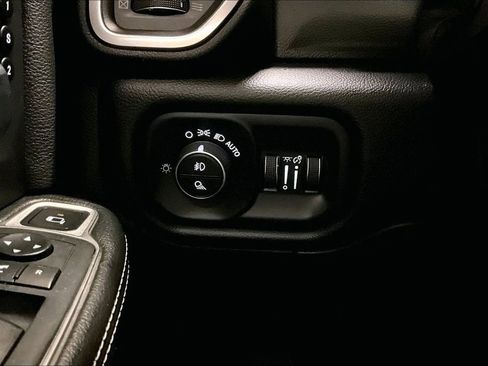 Used 2020 RAM 2500 Laramie AWD/4WD image 16