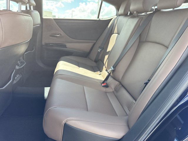 Certified 2025 Lexus ES 350 w/ Premium Package FWD image 23